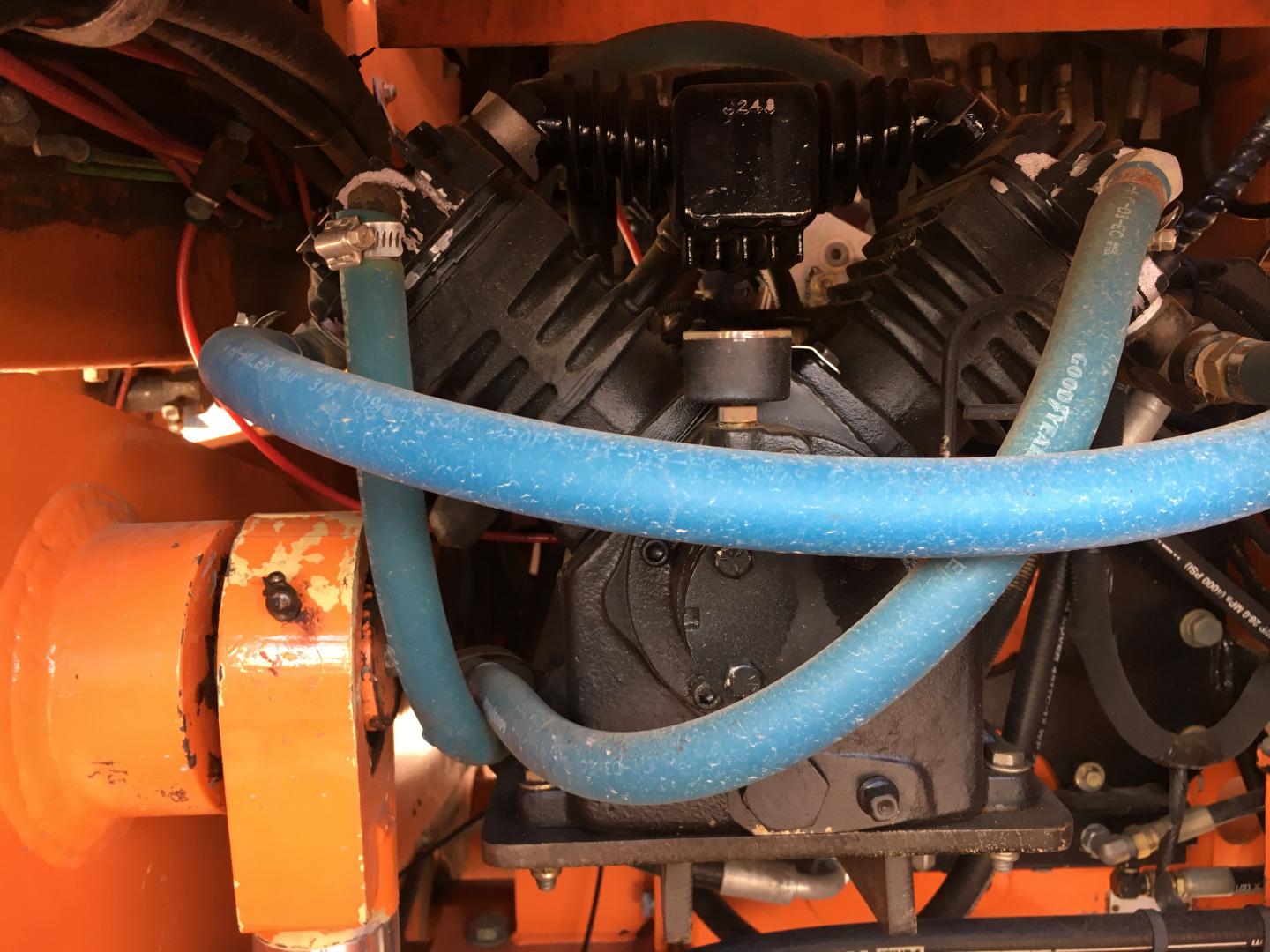 ./imagenes/INVOICE/2019/16874/TRACKMOBILE RAIL KING SS4200 (23).JPG